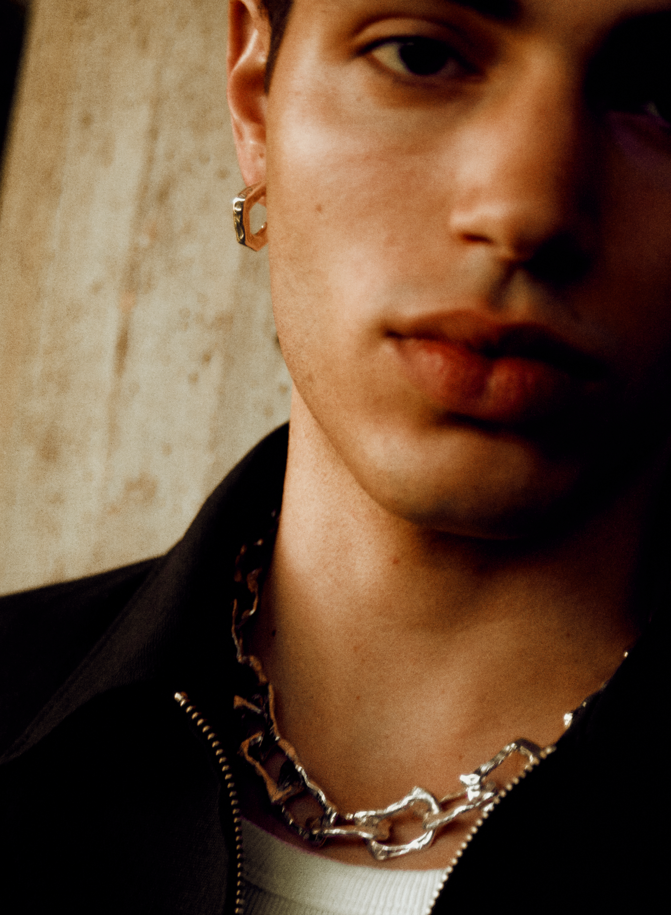 BRUTO EARRING